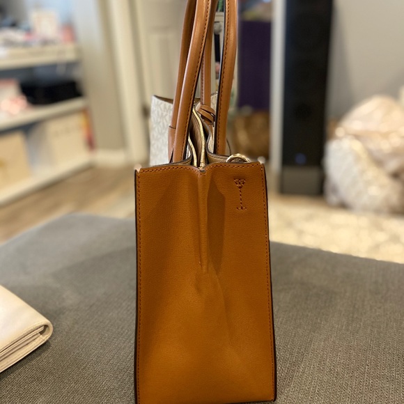 Michael Kors Studio Mercer MK Logo Signature - Picture 2 of 13